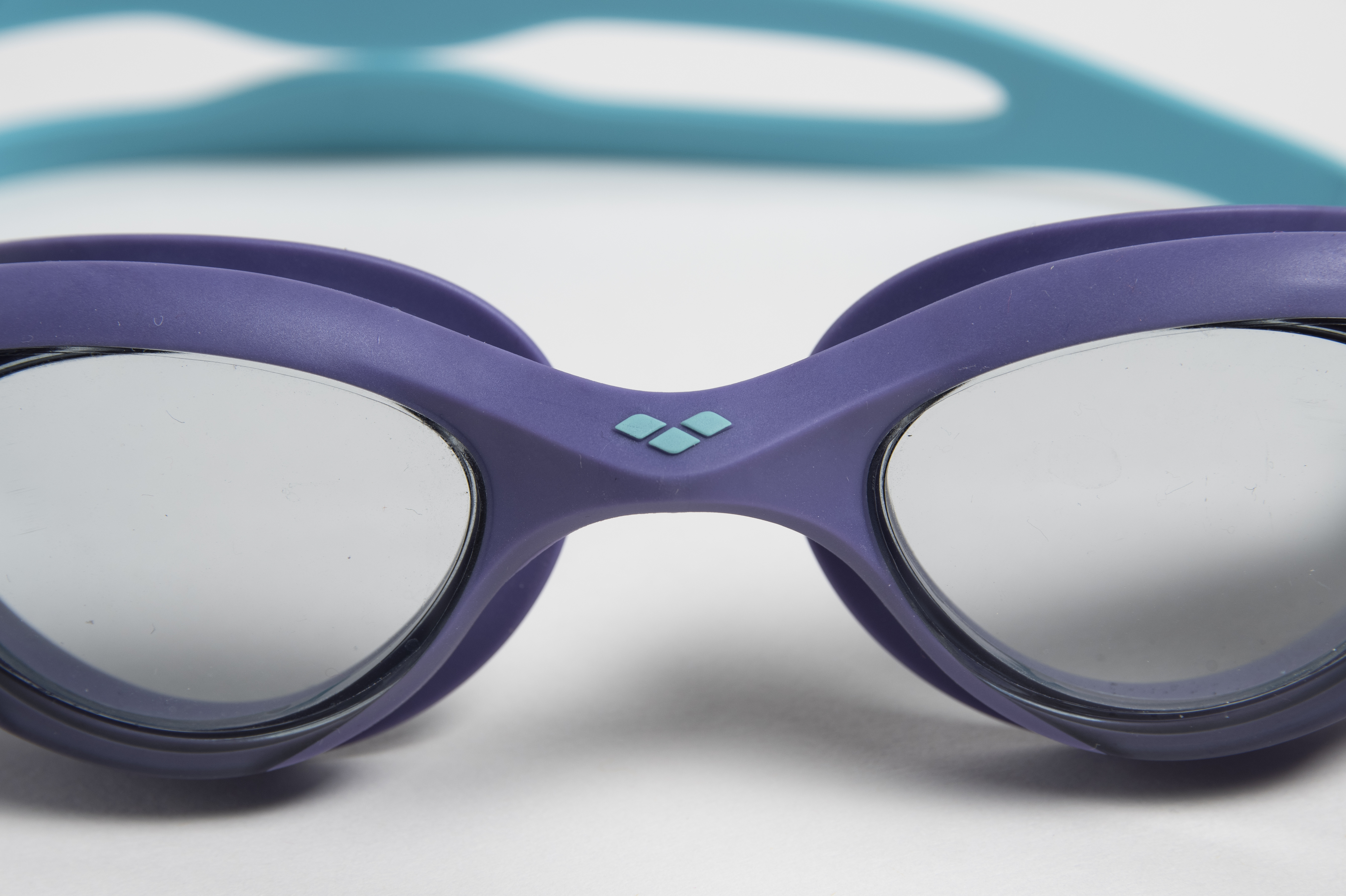 Occhialini THE ONE WOMAN ARENA Smoke Violet Turquoise