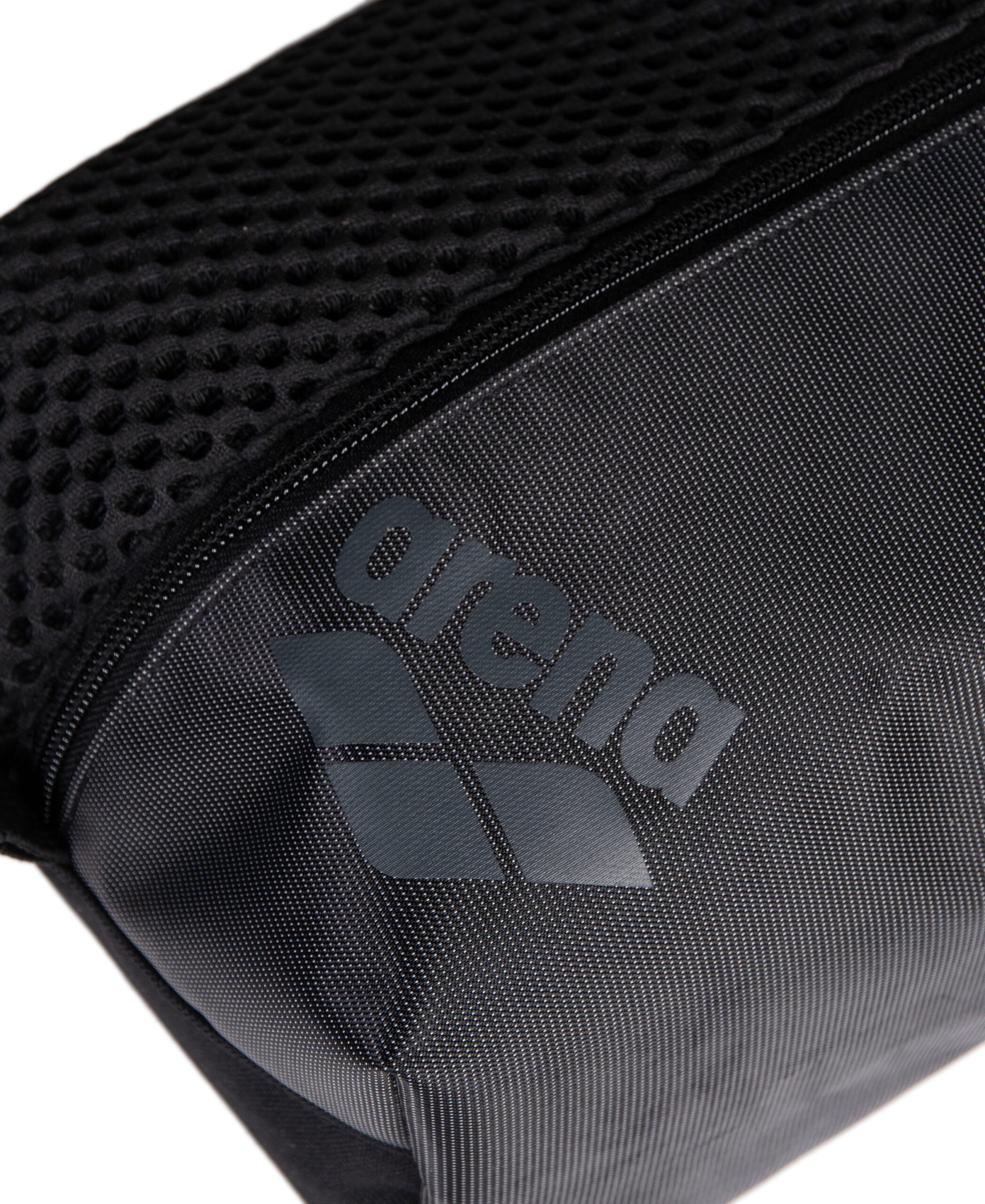 010242-100-ARENA ONE GO POCKET BAG-S-005.3c906055 Beautycase ARENA ONE GO POCKET BAG