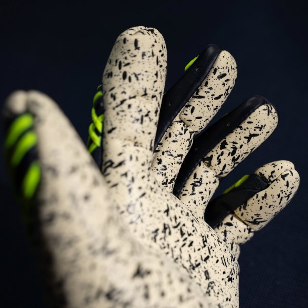 101133001_Prediction_CloseUp_1200x1200px_04_600x600 GUANTO portiere PREDICTION SUPERGRIP+ HN UHLSPORT