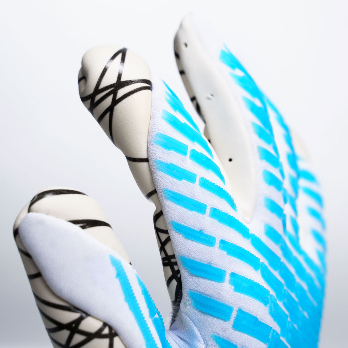101137301_ULTRAGRIP_HN_CloseUp_01_1200x1200px GUANTO portiere CYBERTEC ULTRAGRIP HN UHLSPORT