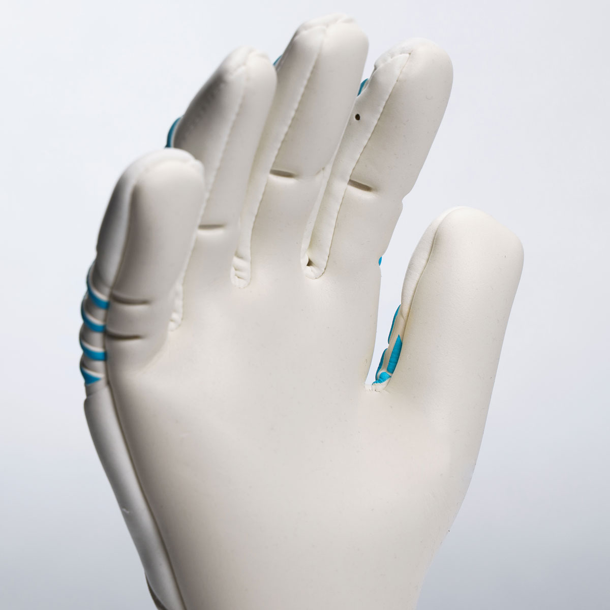 101137901_ABSOLUTGRIP_HN_CloseUp_05_1200x1200px GUANTO portiere CYBERTEC ABSOLUTGRIP HN UHLSPORT