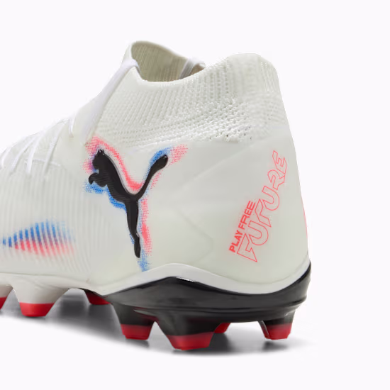 10858801 c Scarpa calcio FUTURE 8 PRO FG/AG PUMA White Glowing Red