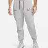 DN3089 PANTALONE TECH FLEECE BARCELLONA UOMO NIKE