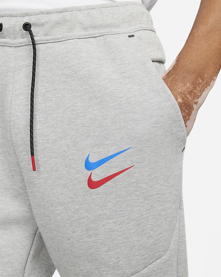 DN3089 C PANTALONE TECH FLEECE BARCELLONA UOMO NIKE
