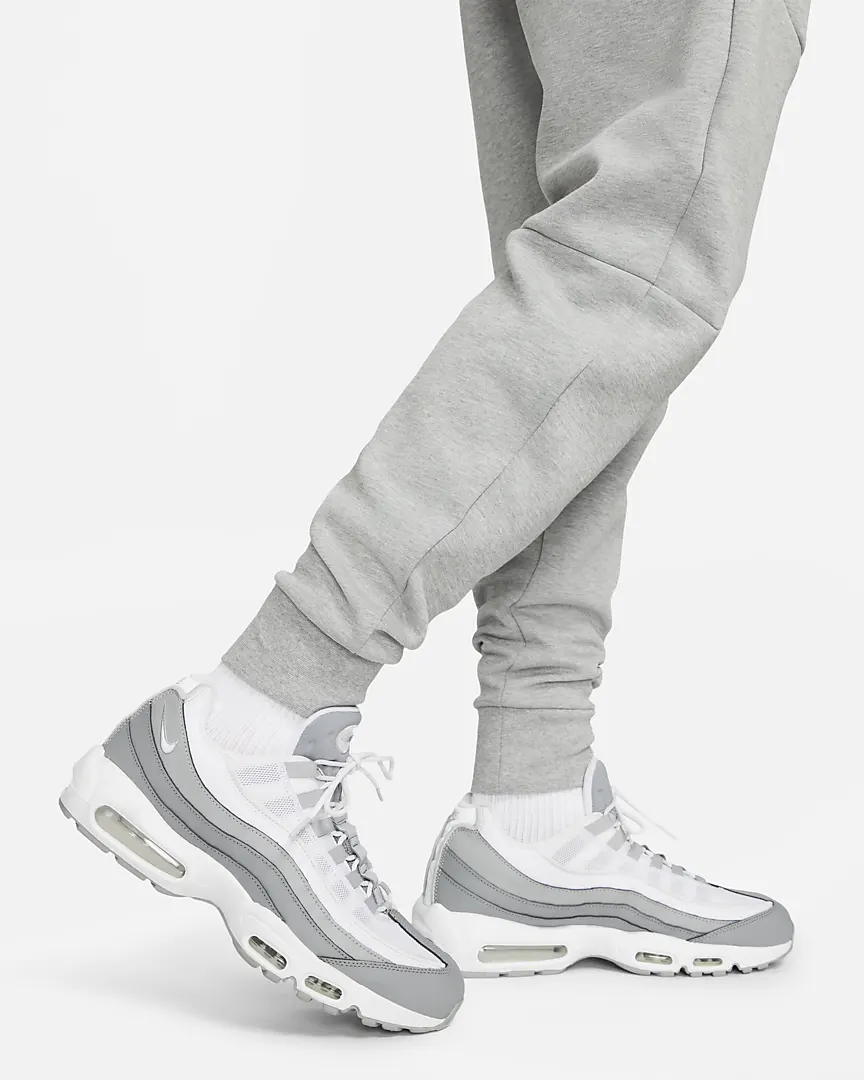 DN3089 E PANTALONE TECH FLEECE BARCELLONA UOMO NIKE