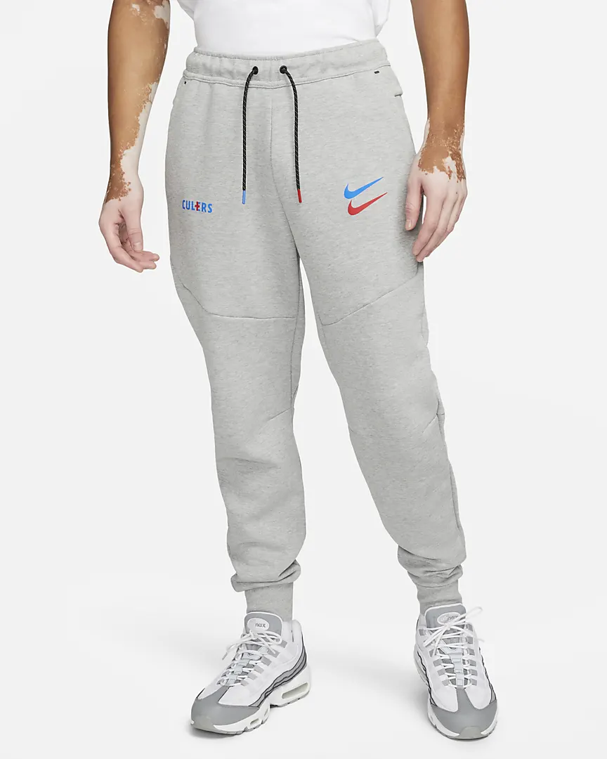 DN3089 PANTALONE TECH FLEECE BARCELLONA UOMO NIKE