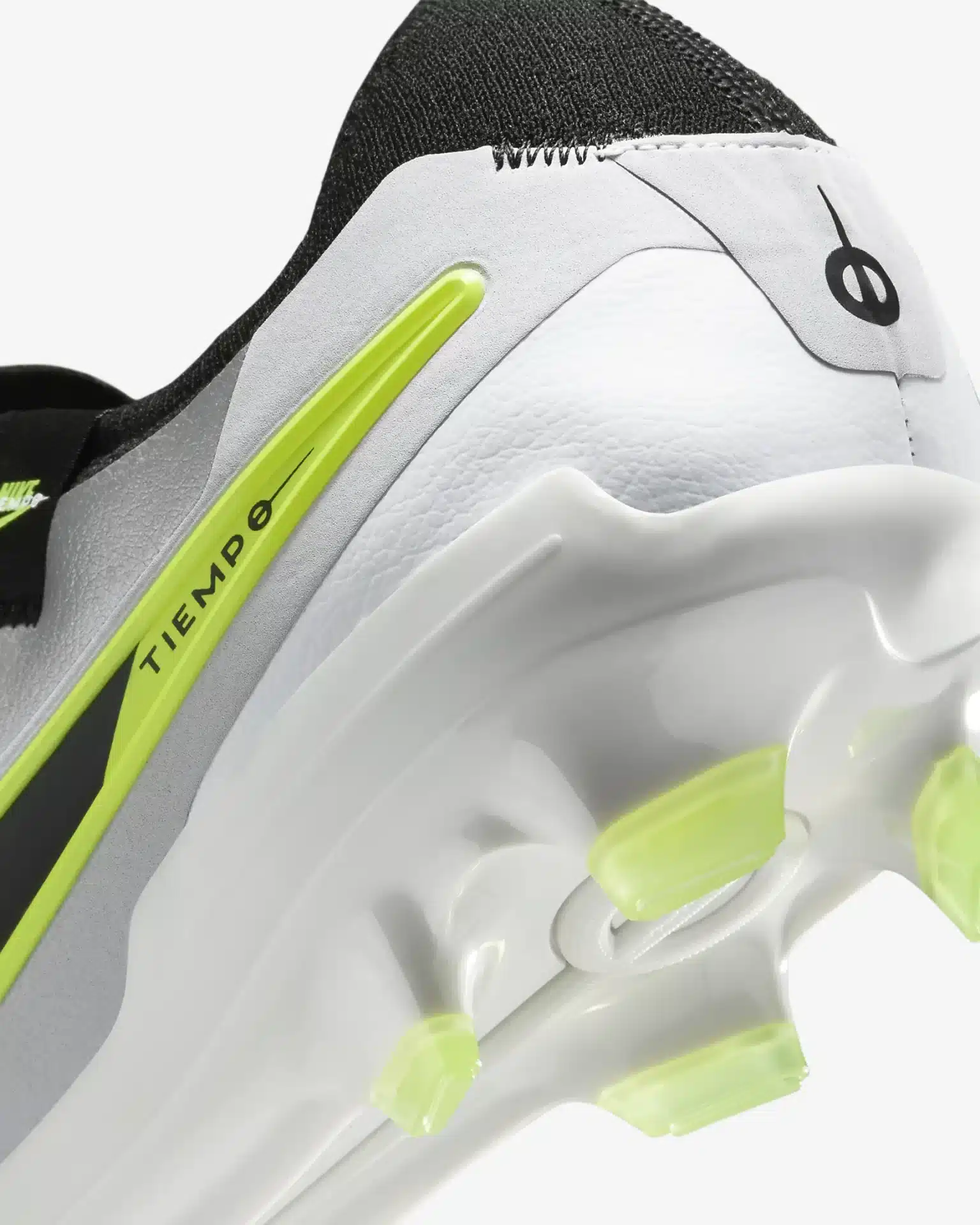 DV4333-001 I Nike Tiempo Legend 10 Pro FG Argento