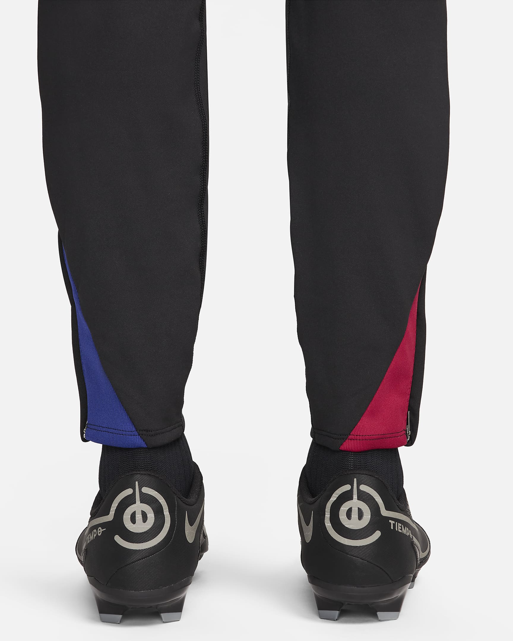 FN9424-010 E Pantaloni FC BARCELONA Strike NIKE 24/25