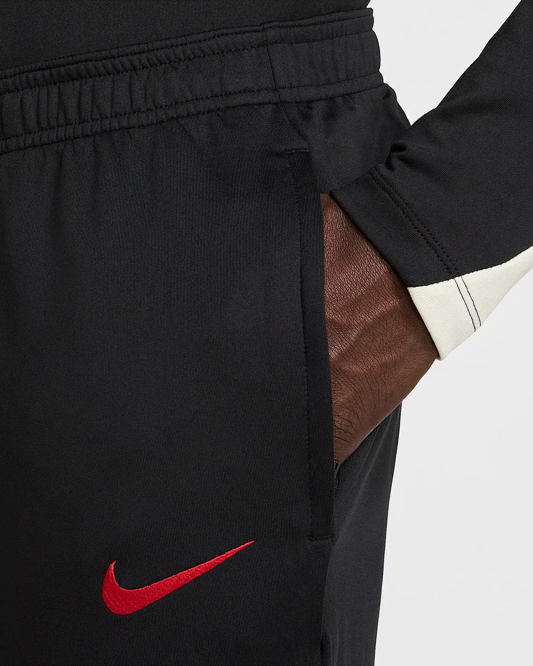 HJ1993-010 D Pantaloni LIVERPOOL Strike NIKE Special Edition 24/25