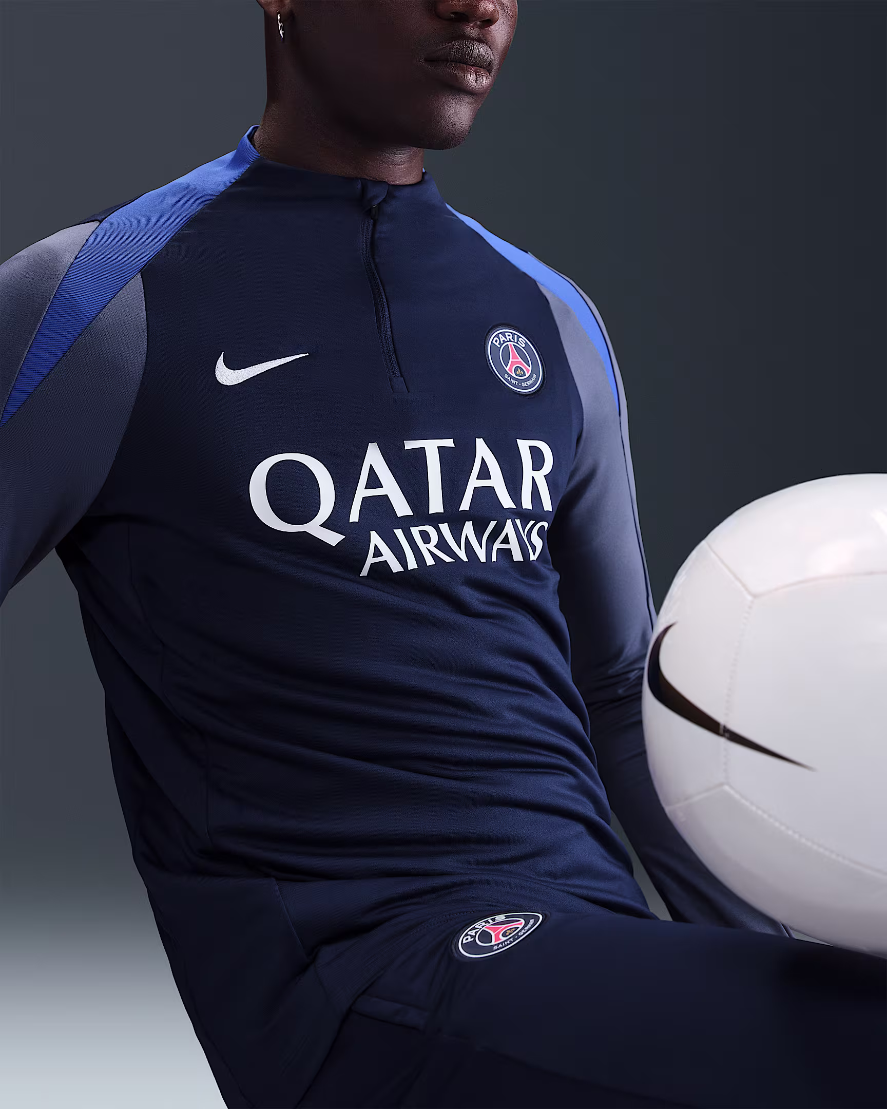 HJ7782-411 C Maglia allenamento Paris Saint-Germain Strike uomo NIKE 25/26