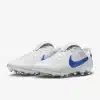 The NIKE Premier III FG Bianche