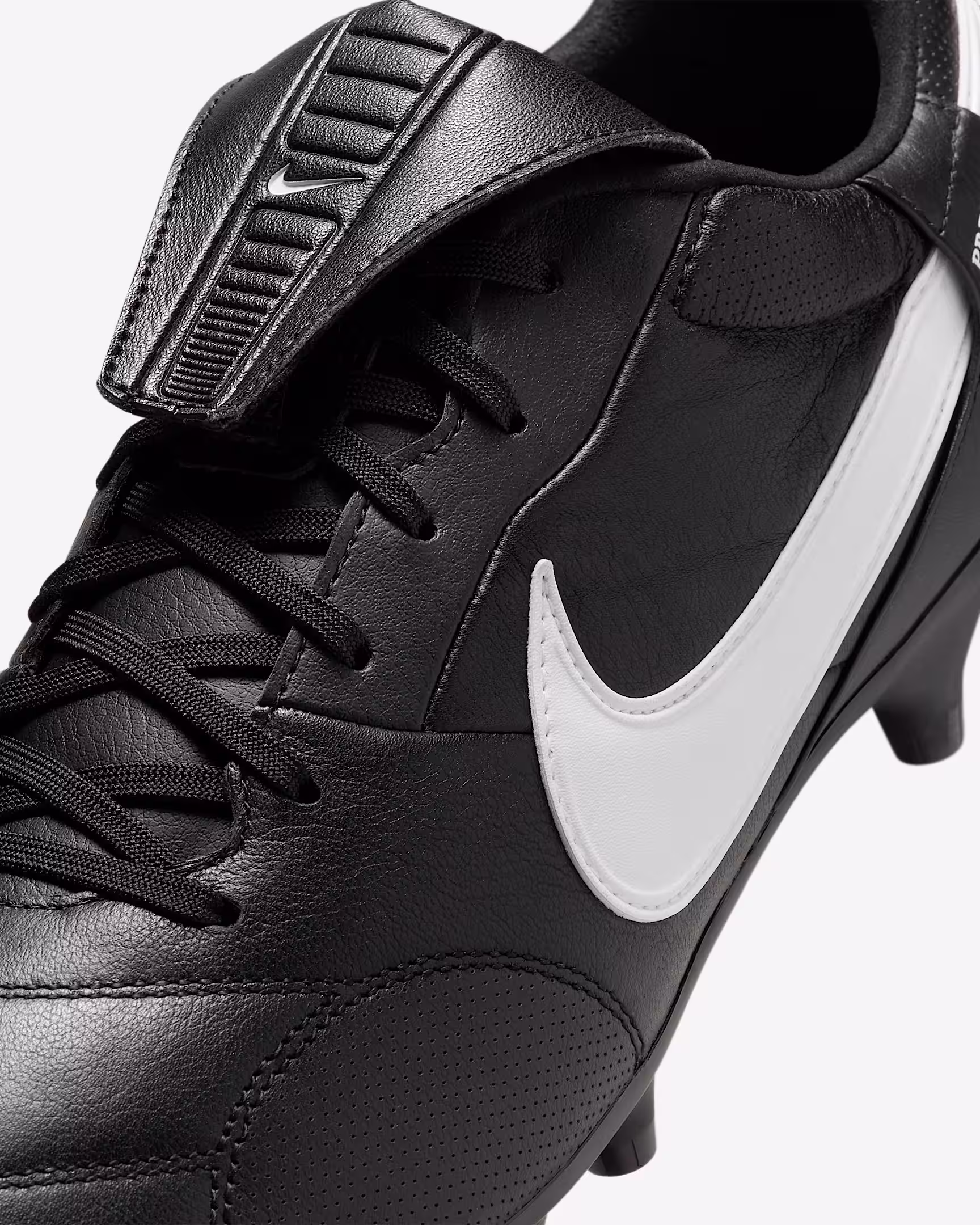 HM0273-002 H The NIKE Premier III SG-PRO AC Black