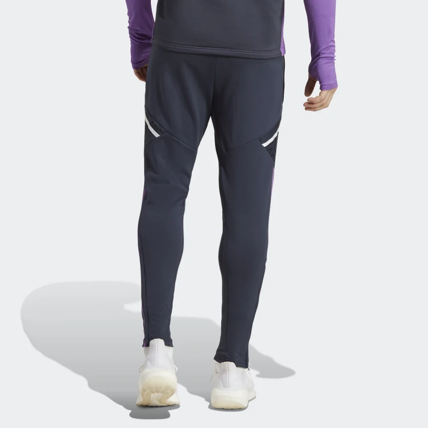 HT8802 B Pantaloni allenamento Condivo 22 Real Madrid