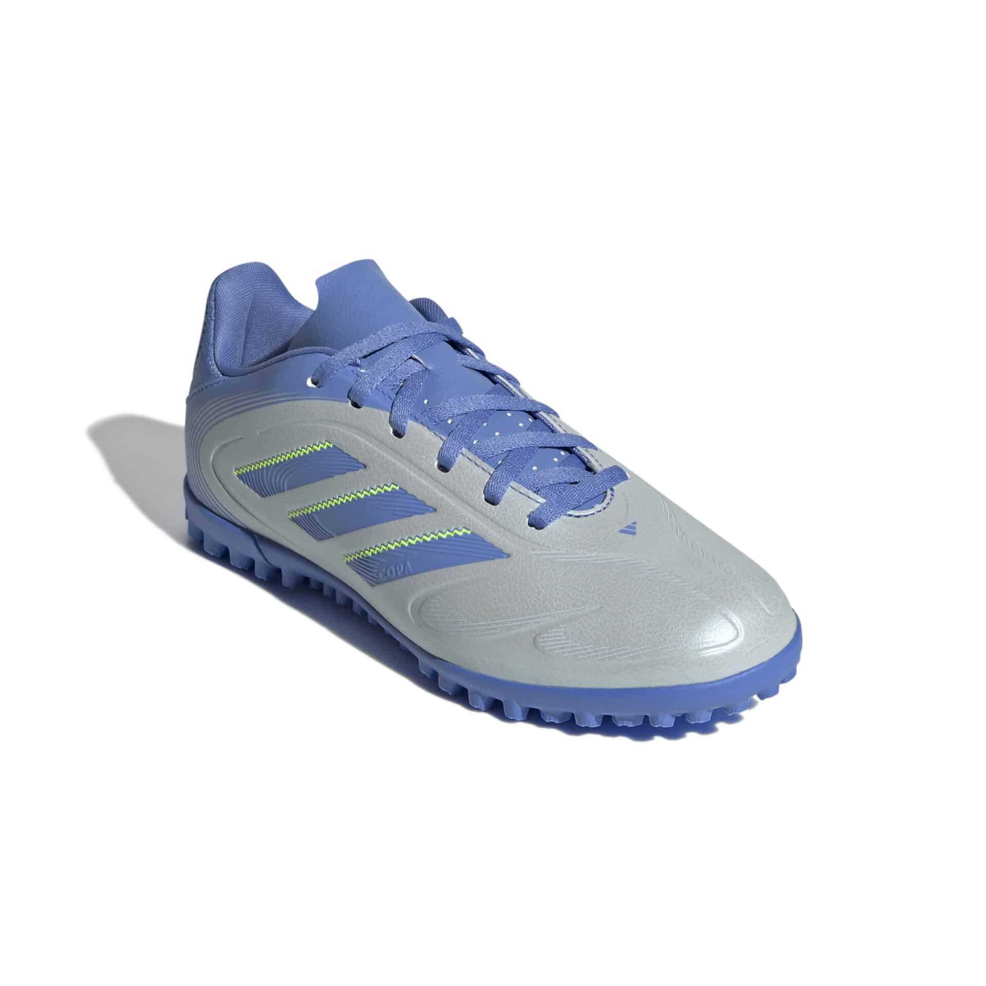 IE1186_5_FOOTWEAR_Photography_Front Lateral Top View_white SCARPE calcio COPA PURE 3 CLUB Halo Blue Junior