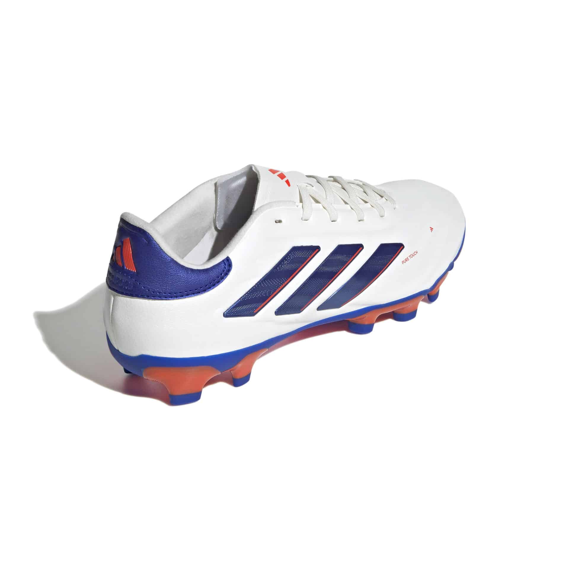 IG8686_6_FOOTWEAR_Photography_Back Lateral Top View_white Scarpa calcio COPA PURE 2 PRO MG