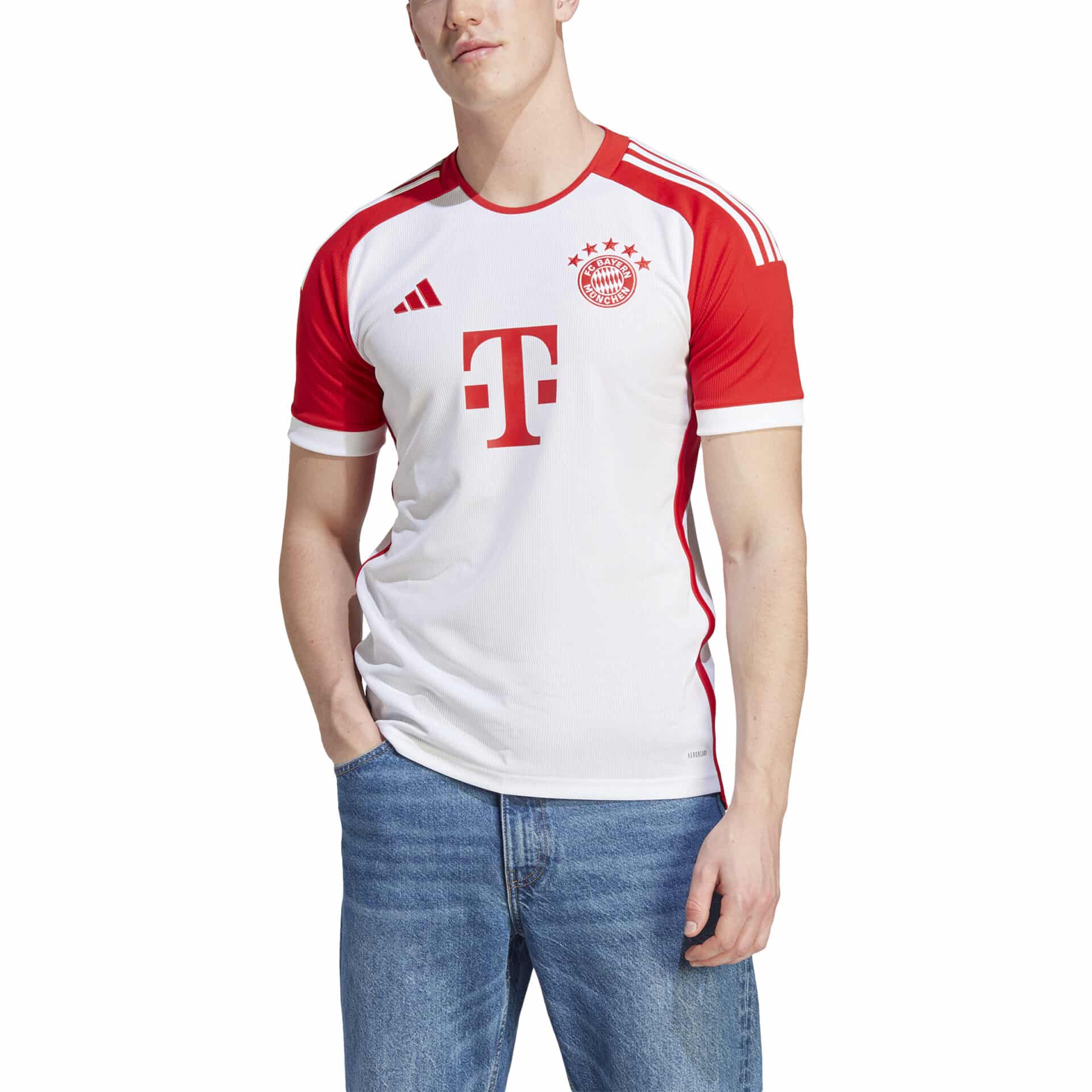 IJ7442_5_APPAREL_On Model_Front View_white Maglia Home 23/24 FC BAYERN MÜNCHEN
