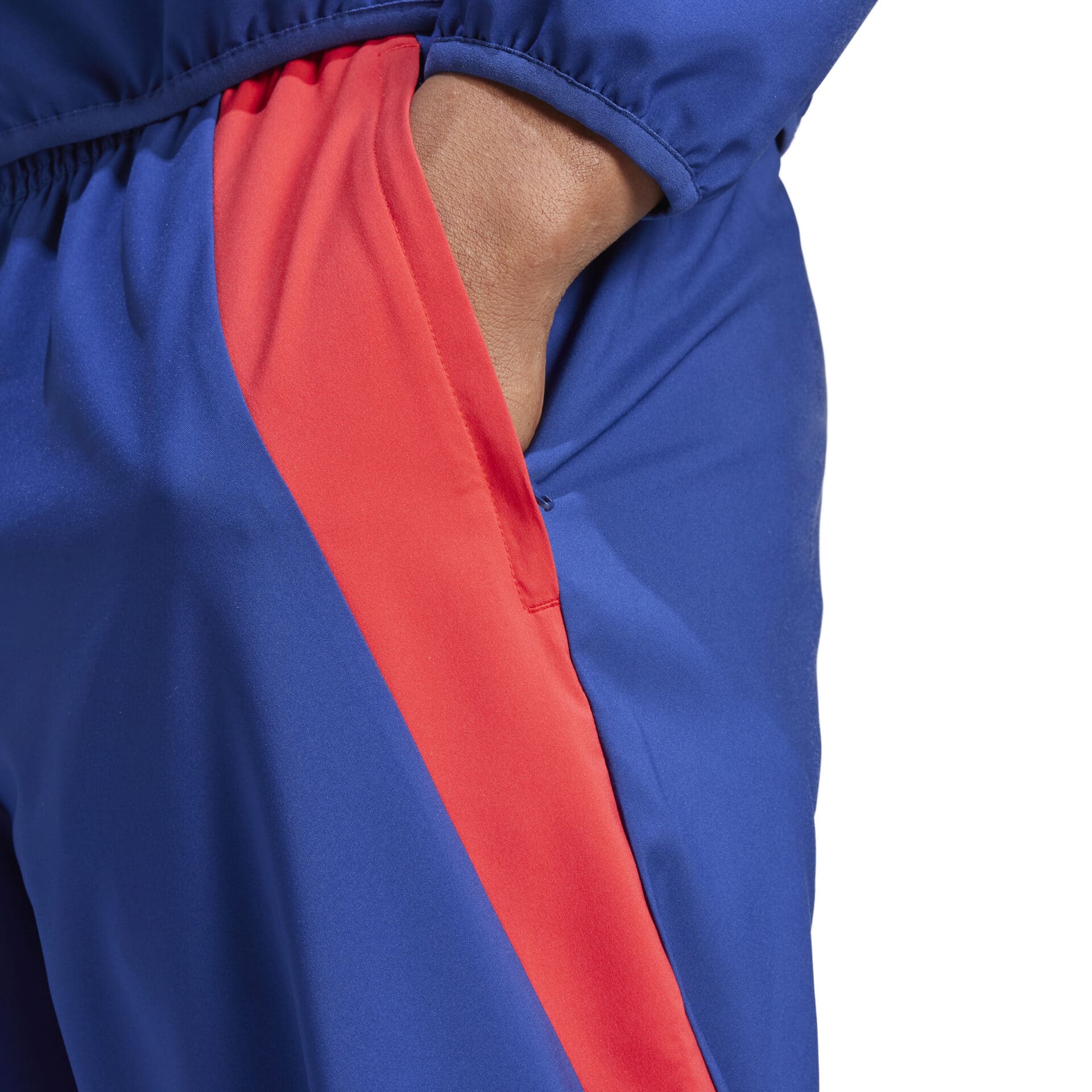 IP6393_7_APPAREL_On Model_Detail View 1_white ADIDAS Pantaloni Rappresentanza Tiro 24 SPAGNA