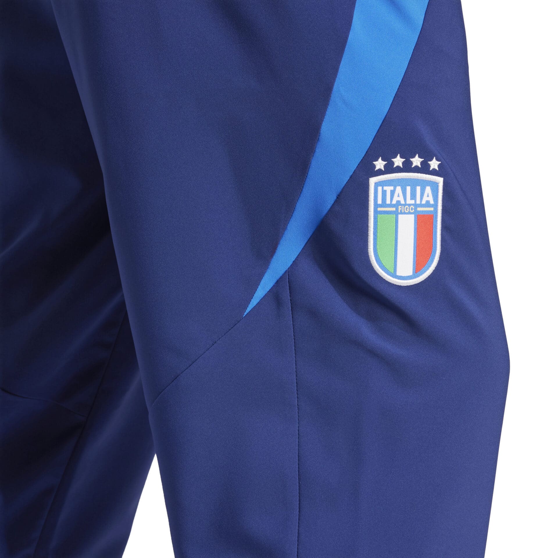 IQ2181_7_APPAREL_On Model_Detail View 1_white ADIDAS Pantaloni di Rappresentanza Tiro 24 ITALIA