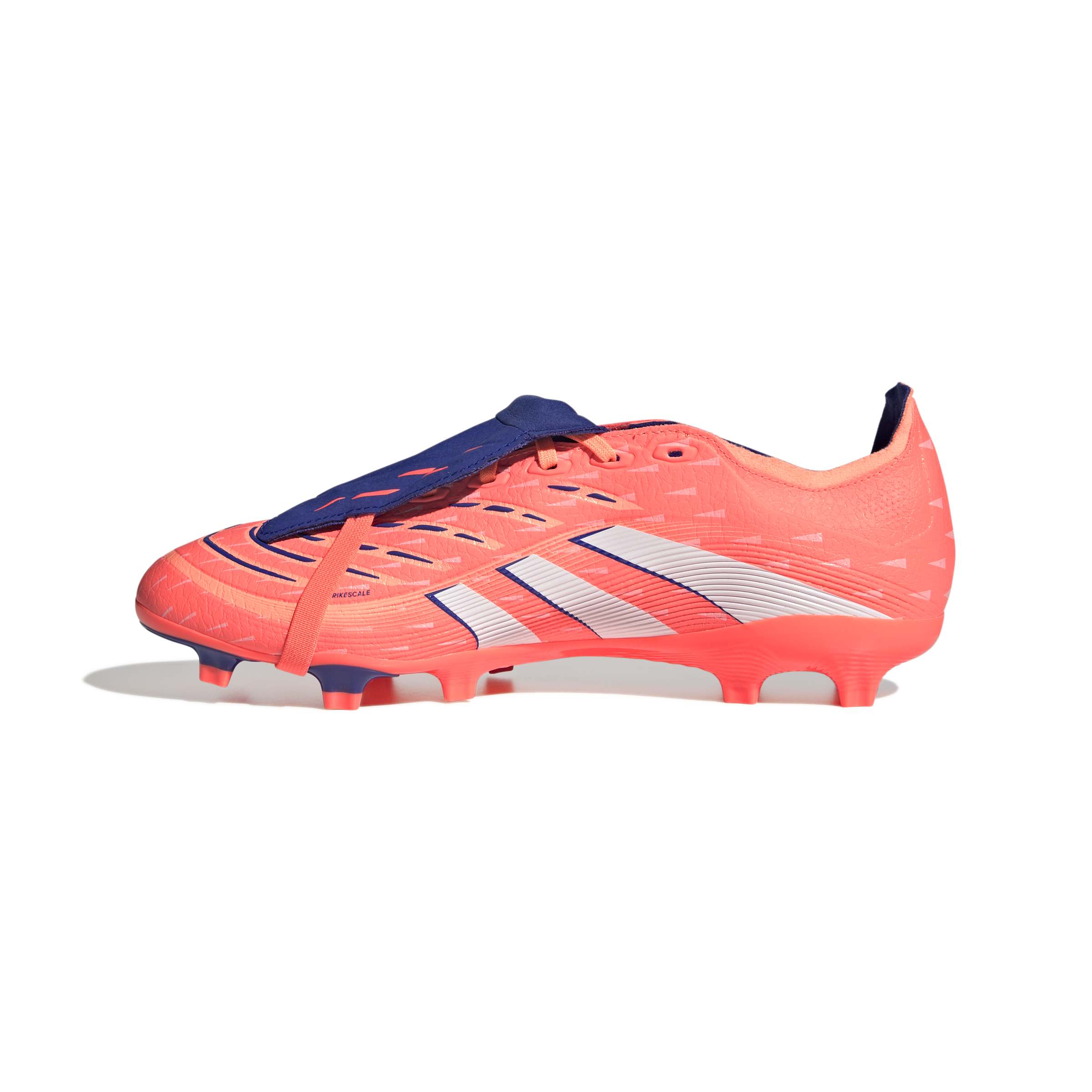 JI1112_4_FOOTWEAR_Photography_Side Medial Center View_white Scarpe calcio ADIDAS PREDATOR League FT FG Beaora