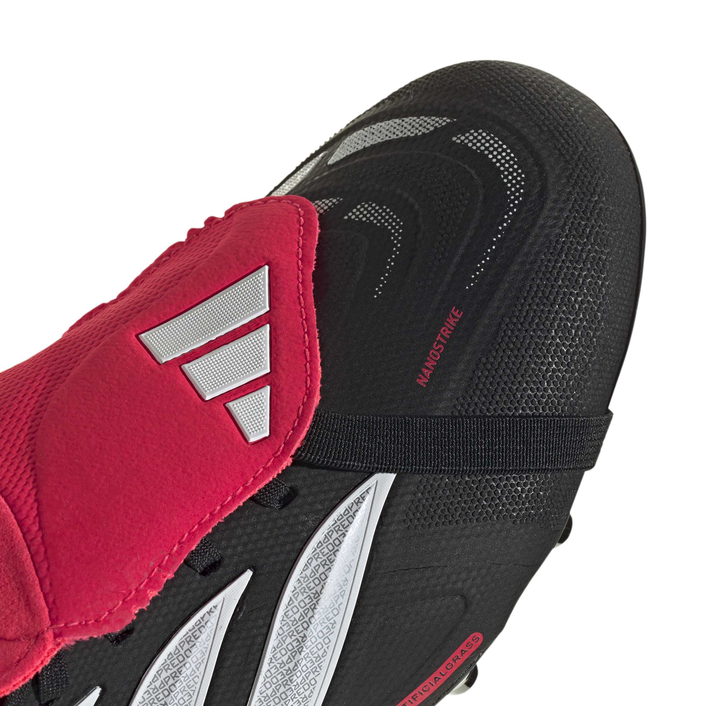 JR7900_8_FOOTWEAR_Photography_Detail View 2_white Scarpe calcio ADIDAS PREDATOR League FT AG Black White Lucid Red