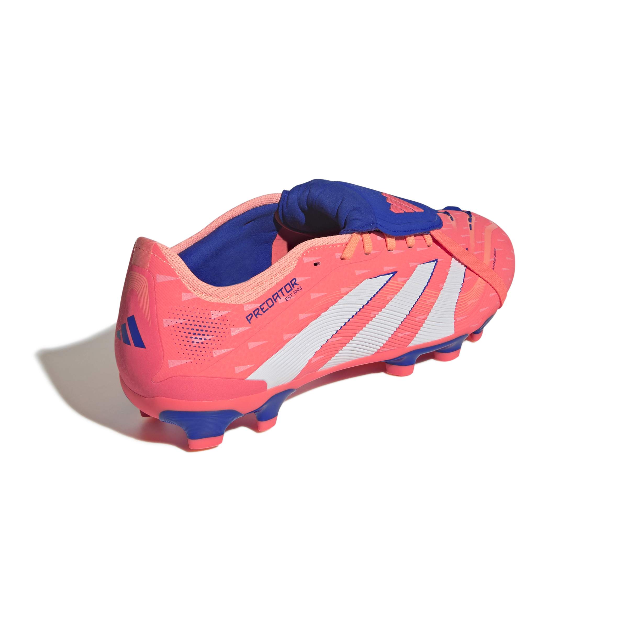JS4075_6_FOOTWEAR_Photography_Back Lateral Top View_white Scarpe calcio ADIDAS PREDATOR PRO FT MG Coral