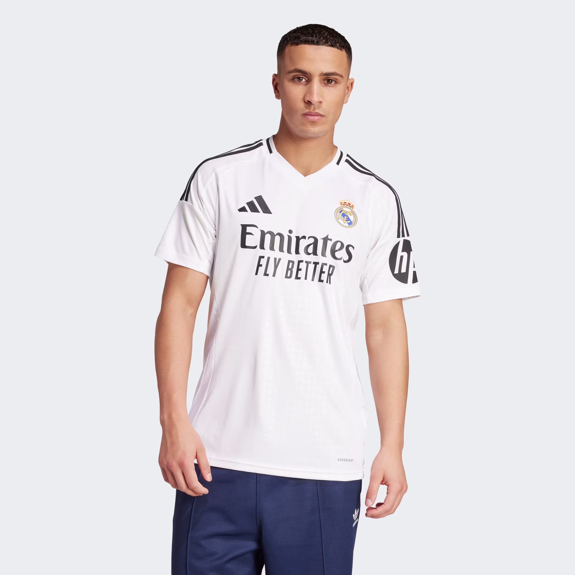 JX2136_21_model Maglia HOME 24/25 REAL MADRID