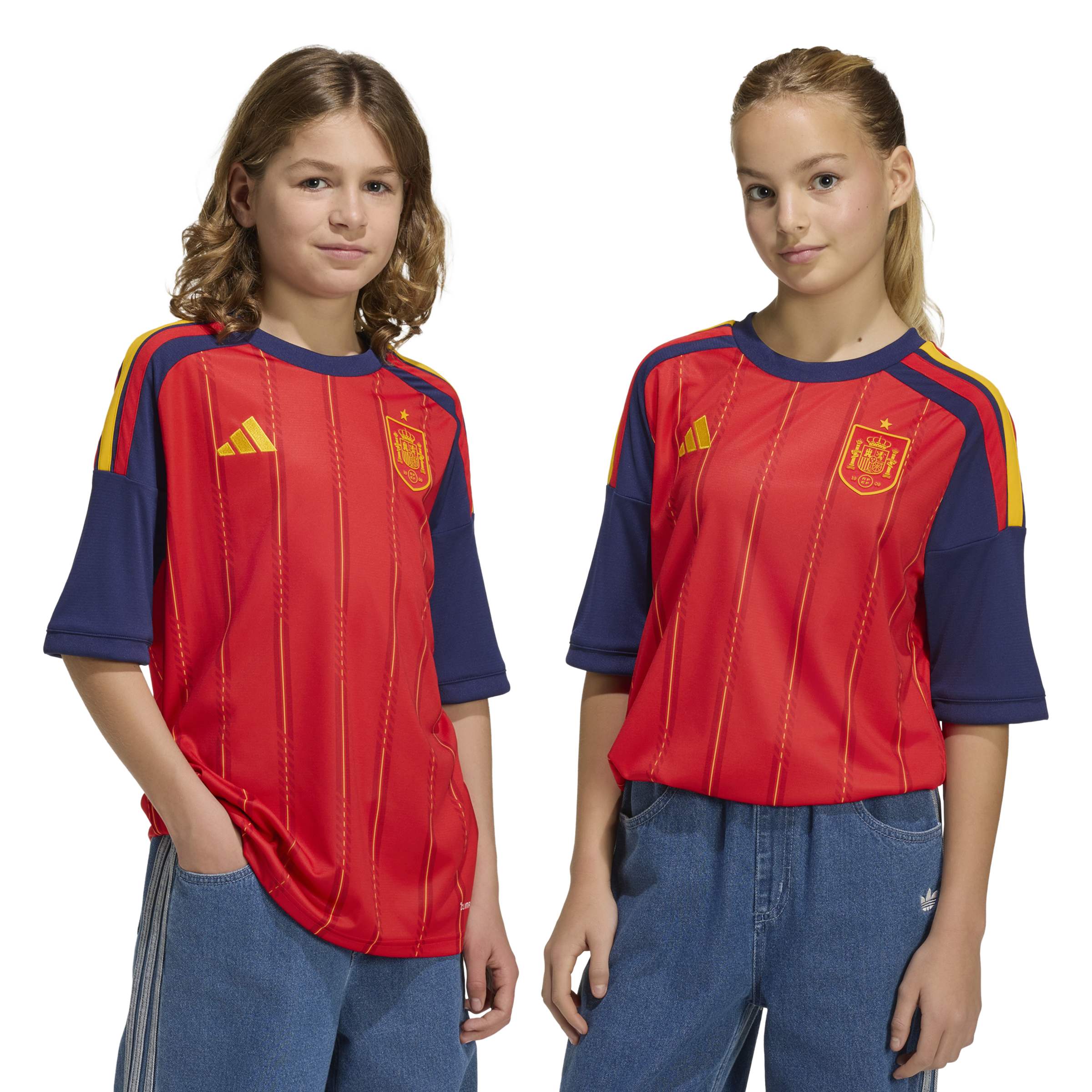 JZ5757_9_APPAREL_On Model_Standard Unisex Pair Shot_white ADIDAS Maglia Home SPAGNA 26 Junior