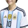 KA8115_6_APPAREL_On Model_Detail View 1_white ADIDAS Maglia Home 26 MESSI ARGENTINA Junior