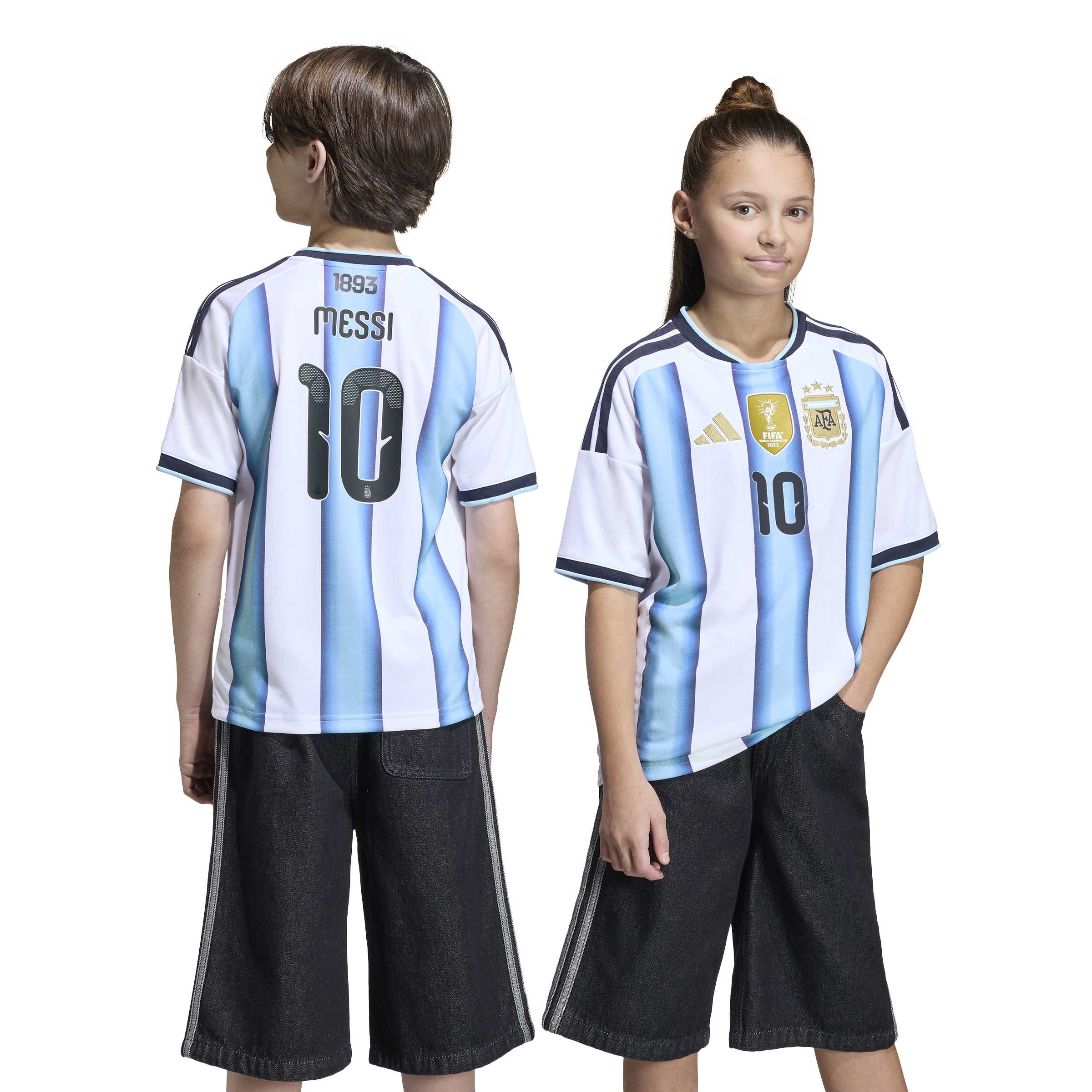 KA8115_9_APPAREL_On Model_Standard Unisex Pair Shot_white ADIDAS Maglia Home 26 MESSI ARGENTINA Junior