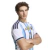 KA8117_6_APPAREL_On Model_Detail View 1_white ADIDAS Maglia Home 26 MESSI ARGENTINA