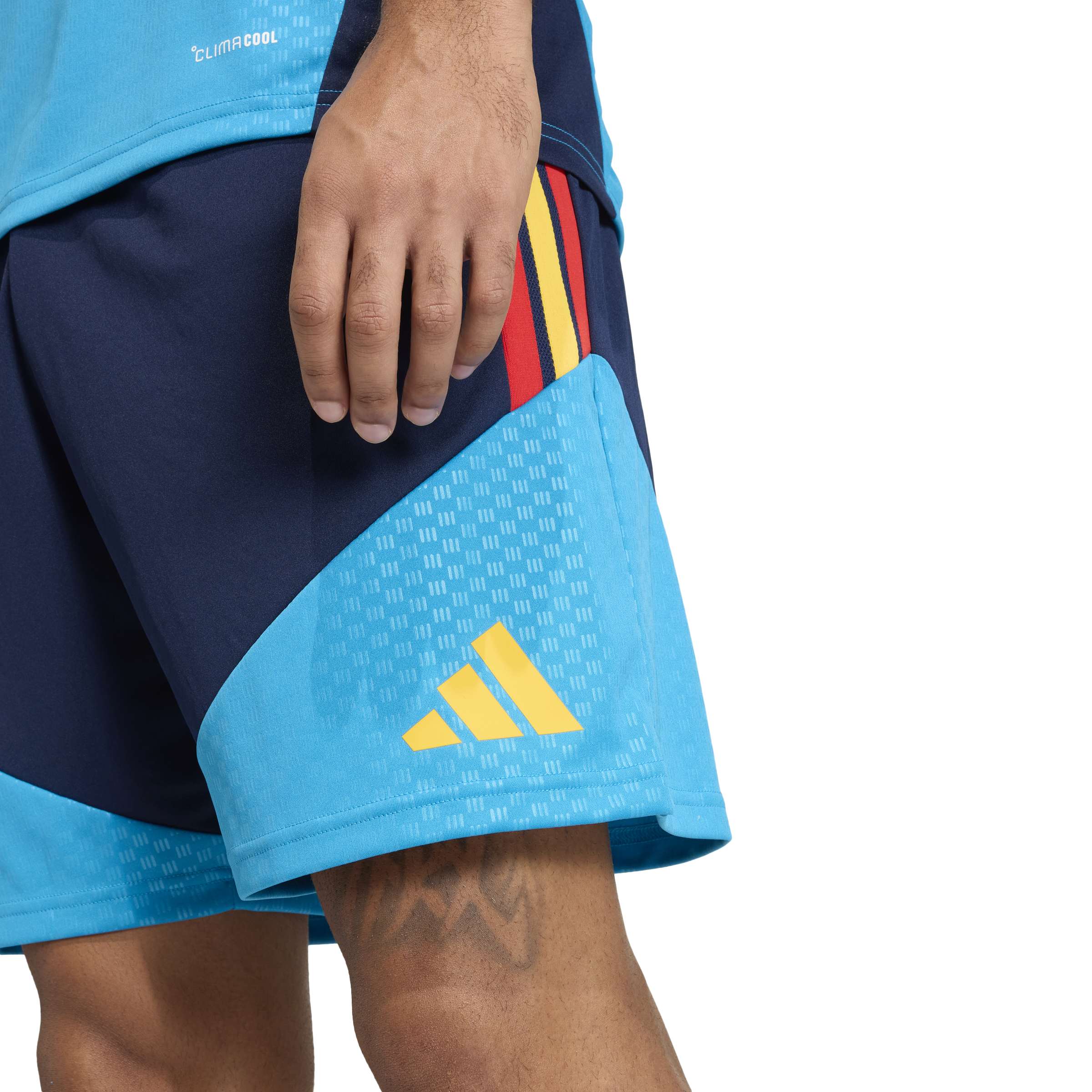 KA8189_6_APPAREL_On Model_Detail View 2_white ADIDAS Short Allenamento 26 SPAGNA