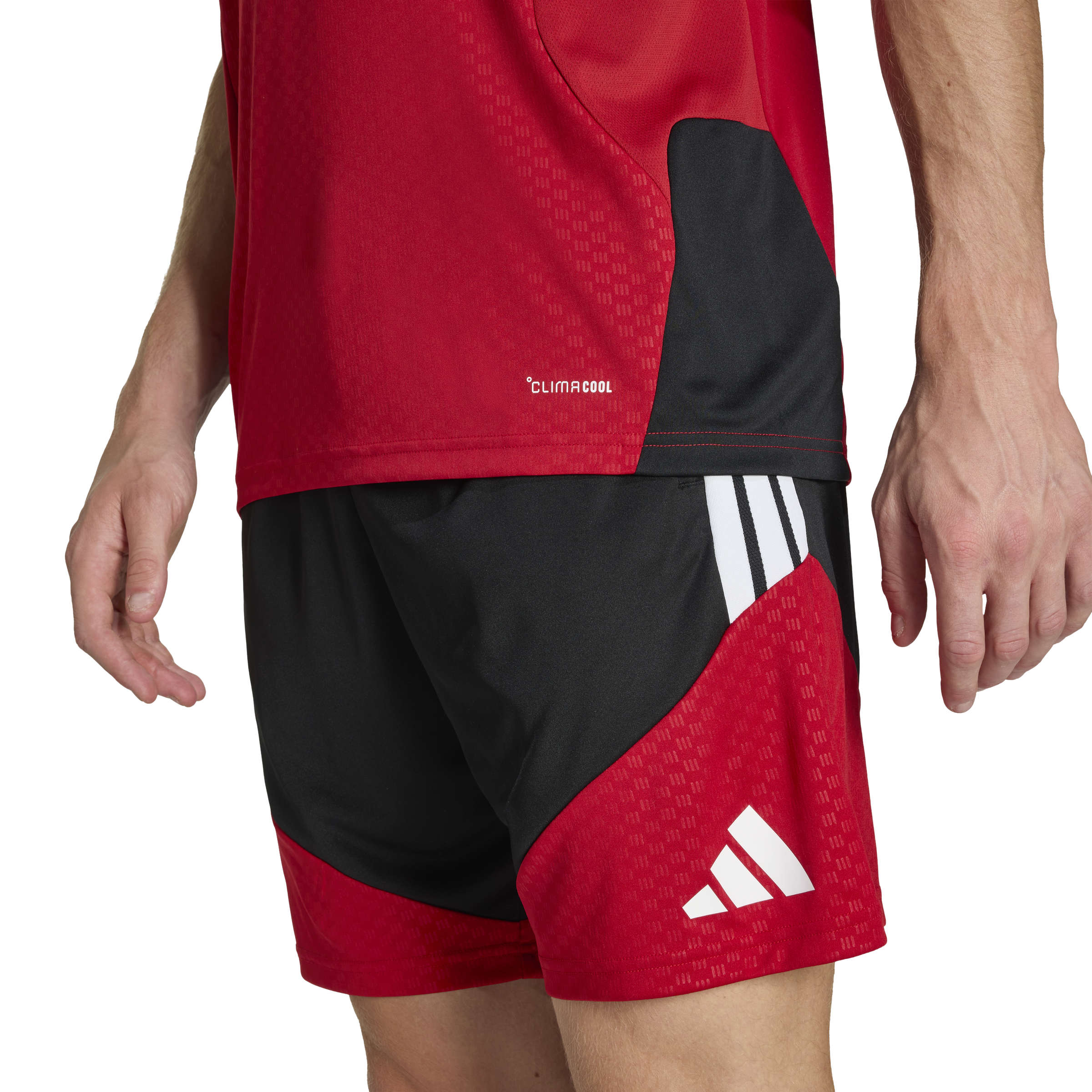 KB4444_6_APPAREL_On Model_Detail View 1_white ADIDAS Short Allenamento 26 GERMANIA