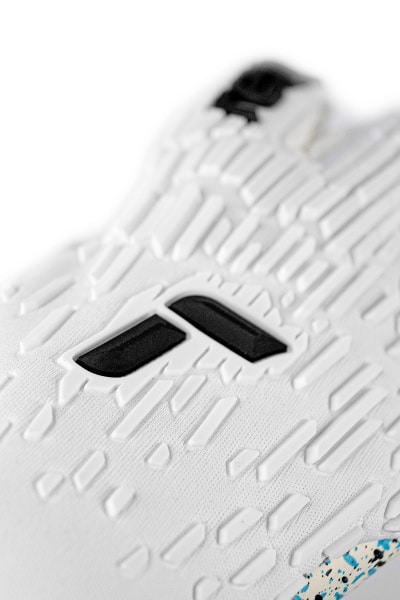 Reusch Attrakt Freegel Fusion 5470015 1100 white 3 Guanto portiere REUSCH ATTRAKT FREEGEL FUSION White