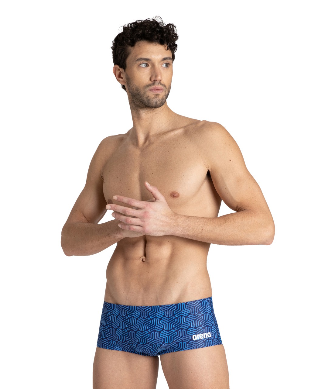 Short a vita bassa Arena Tessuto MaxLife 100% resistente al cloro si asciuga rapidamente e ti protegge dai raggi solari misurano 14 cm, hanno una vestibilità fit a vita bassa e aderiscono laccetto interno Foderato sul davanti