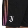 GM7171_APP_on-model_detail-1_white SHORTS CALCIO JUVENTUS AWAY 21/22 LOGO