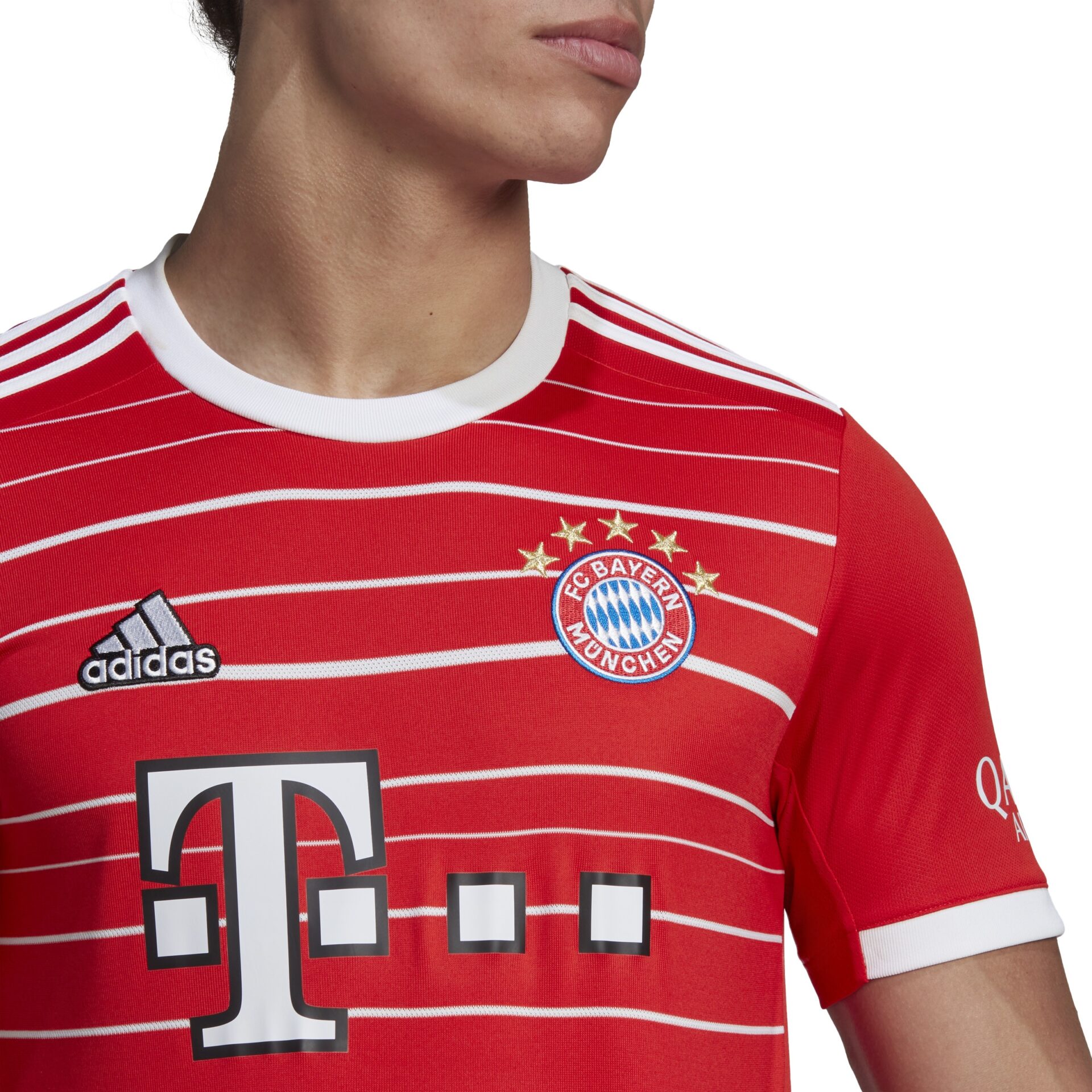 Maglia Home 22/23 FC BAYERN MÜNCHEN DETTAGLIO LOGO