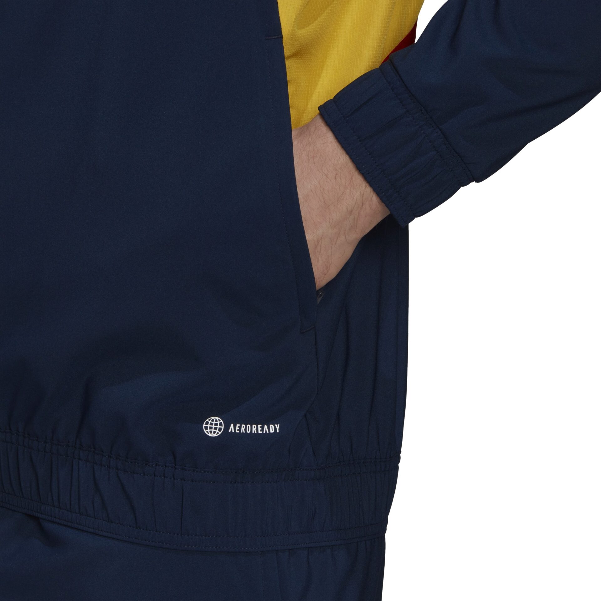 HA5301_8_APPAREL_On Model_Detail View 2_white Giacca da rappresentanza Condivo 22 Arsenal FC TASCA DETTAGLIO
